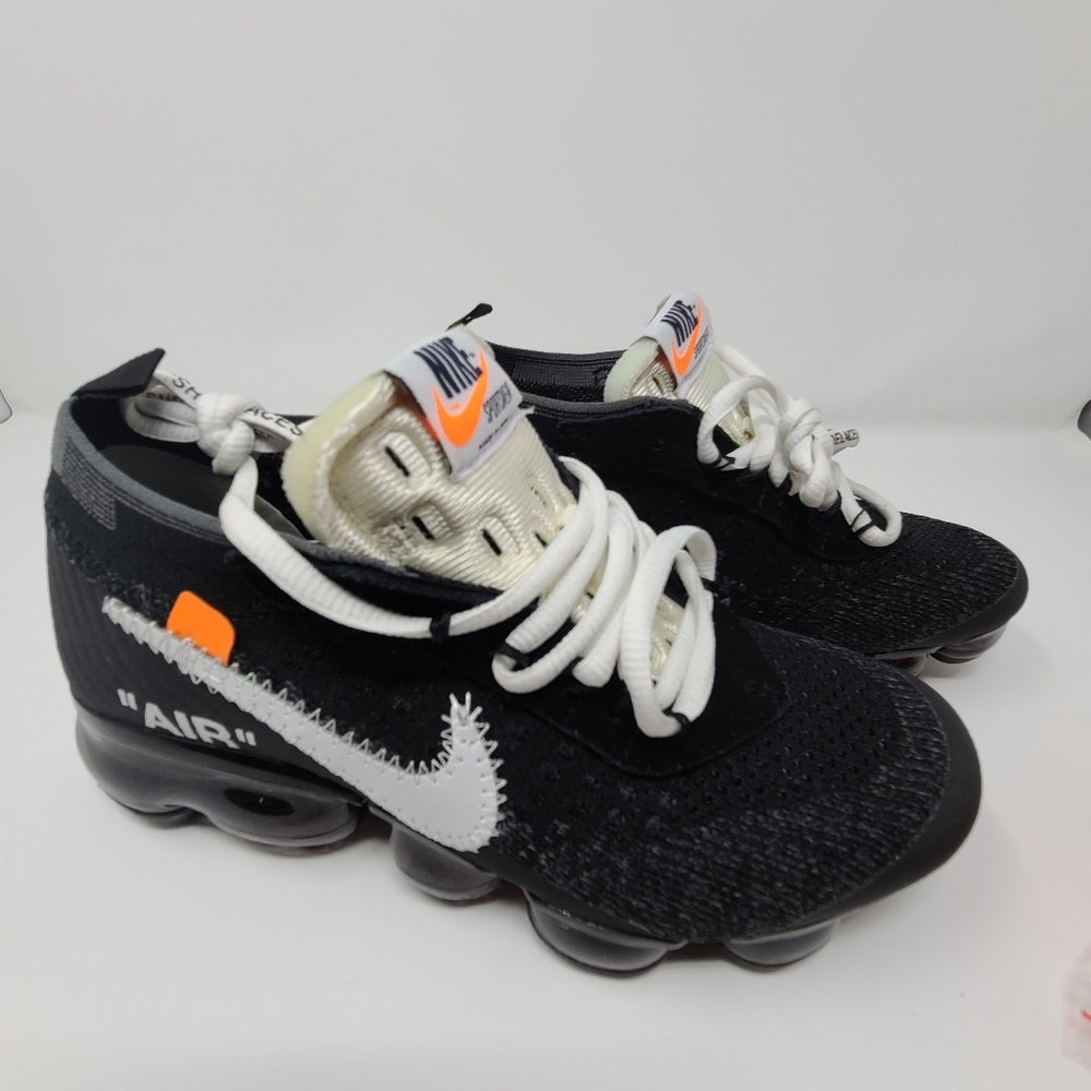 Authentic nike vapor max
